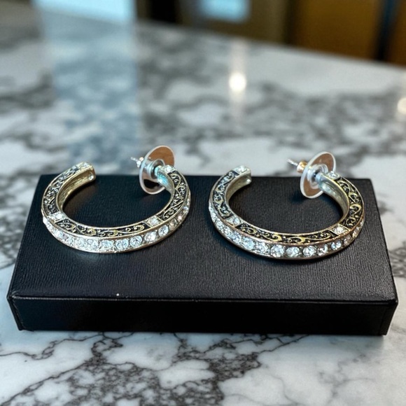 Elegant Black and Gold Tone Rhinestone Hoop Earrings. - Picture 4 of 8